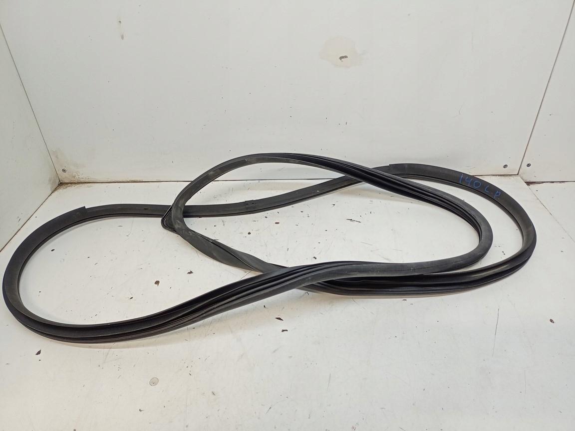 Hyundai i40 универсал прокладка двери левая передняя 2011-