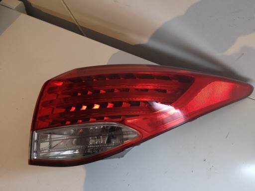 HYUNDAI I40 ЛІХТАР ЗАДНИЙ ПРАВИЙ 92402-3Z0