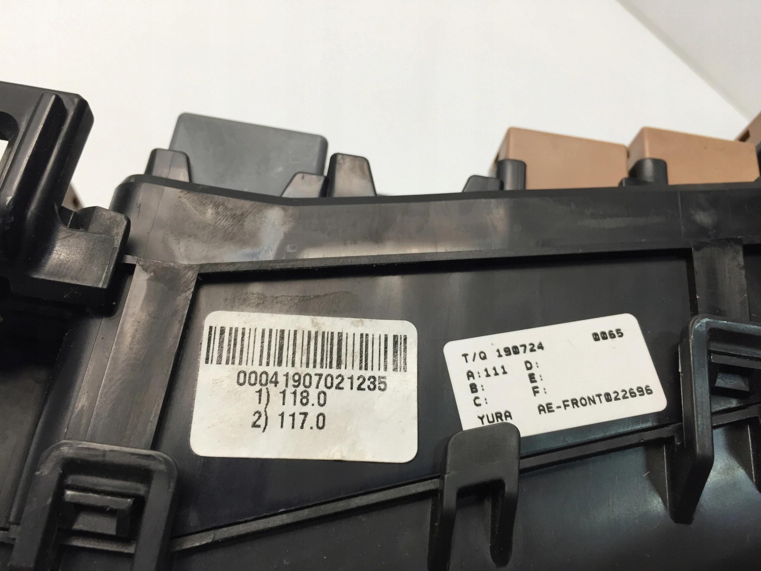 91750-G2390 - HYUNDAI IONIQ LIFT 1.6 H 2020 БЛОК ПРЕДОХРАНИТЕЛЕЙ