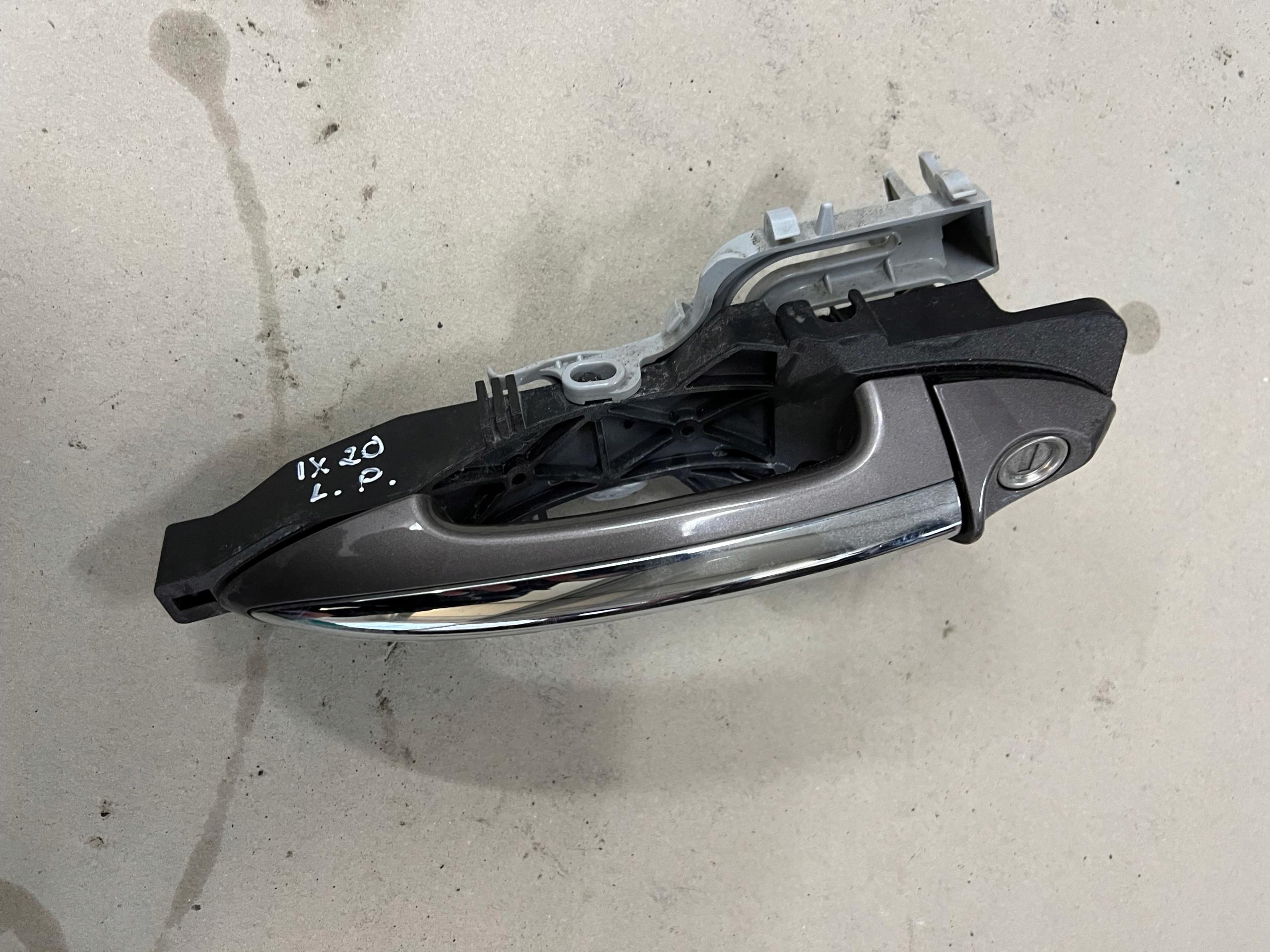 HYUNDAI IX20 10-РУЧКА ДВЕРИ ЛЕВАЯ ПЕРЕДНЯЯ EU NSW