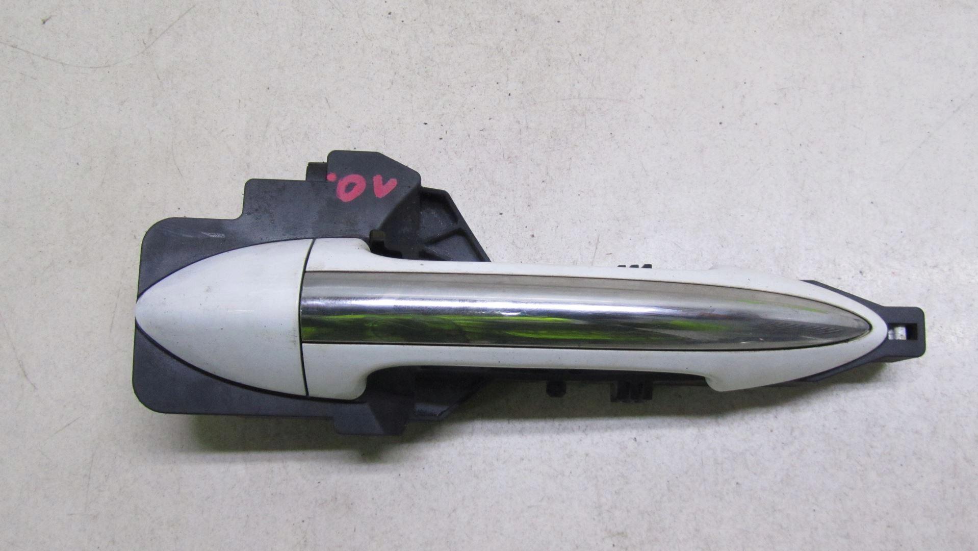 192/010 - HYUNDAI IX20 РУЧКА ДВЕРИ ЛЕВАЯ ПЕРЕДНЯЯ 10-17