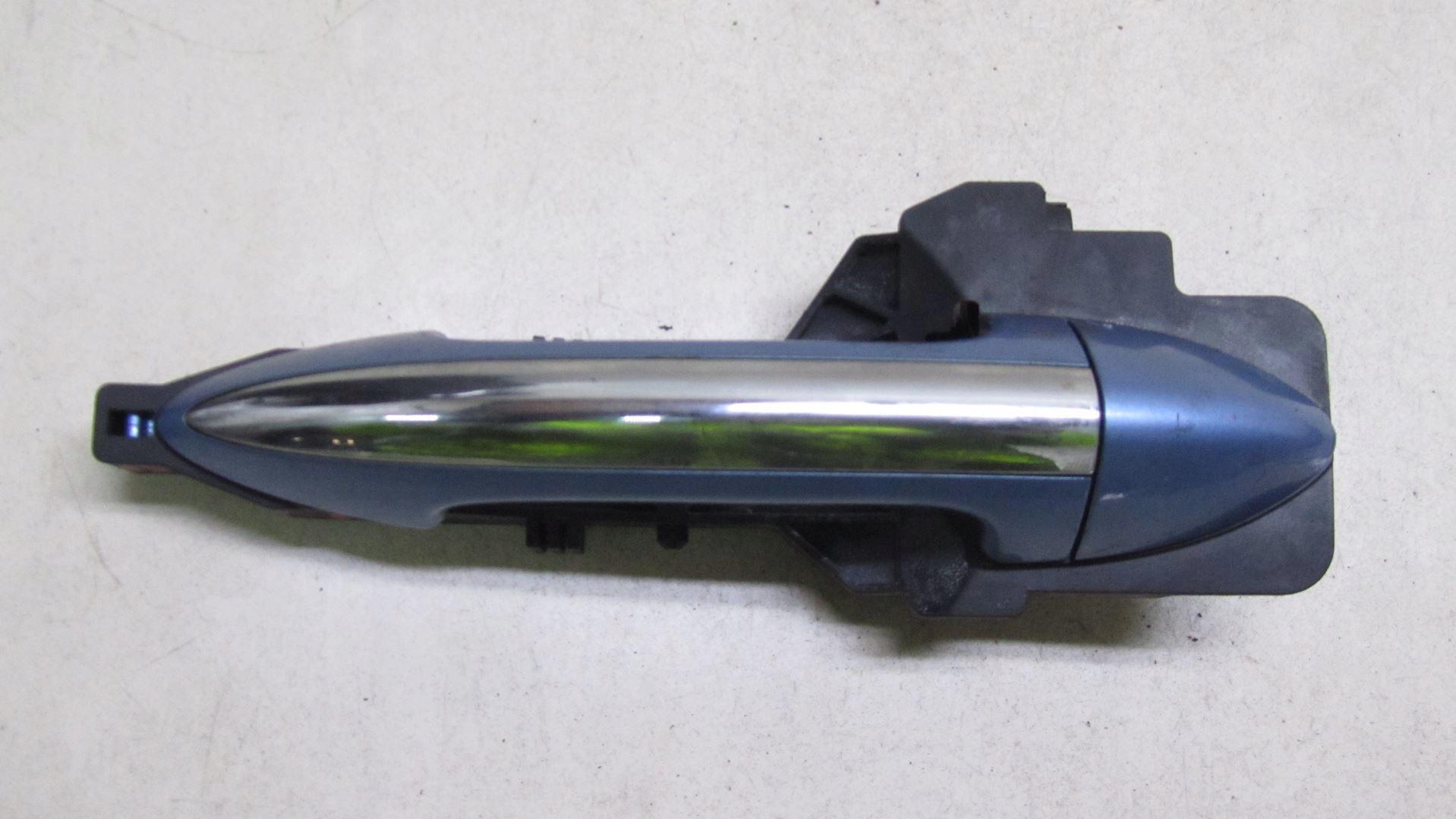 192/020 - HYUNDAI IX20 РУЧКА ДВЕРИ ПРАВАЯ ЗАДНЯЯ 10-17