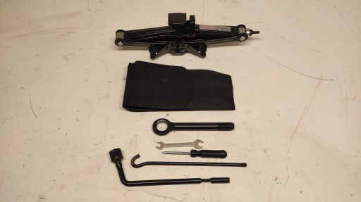 HYUNDAI IX35 КРЮК ИНСТРУМЕНТЫ ПОДЪЕМНИК 10-15