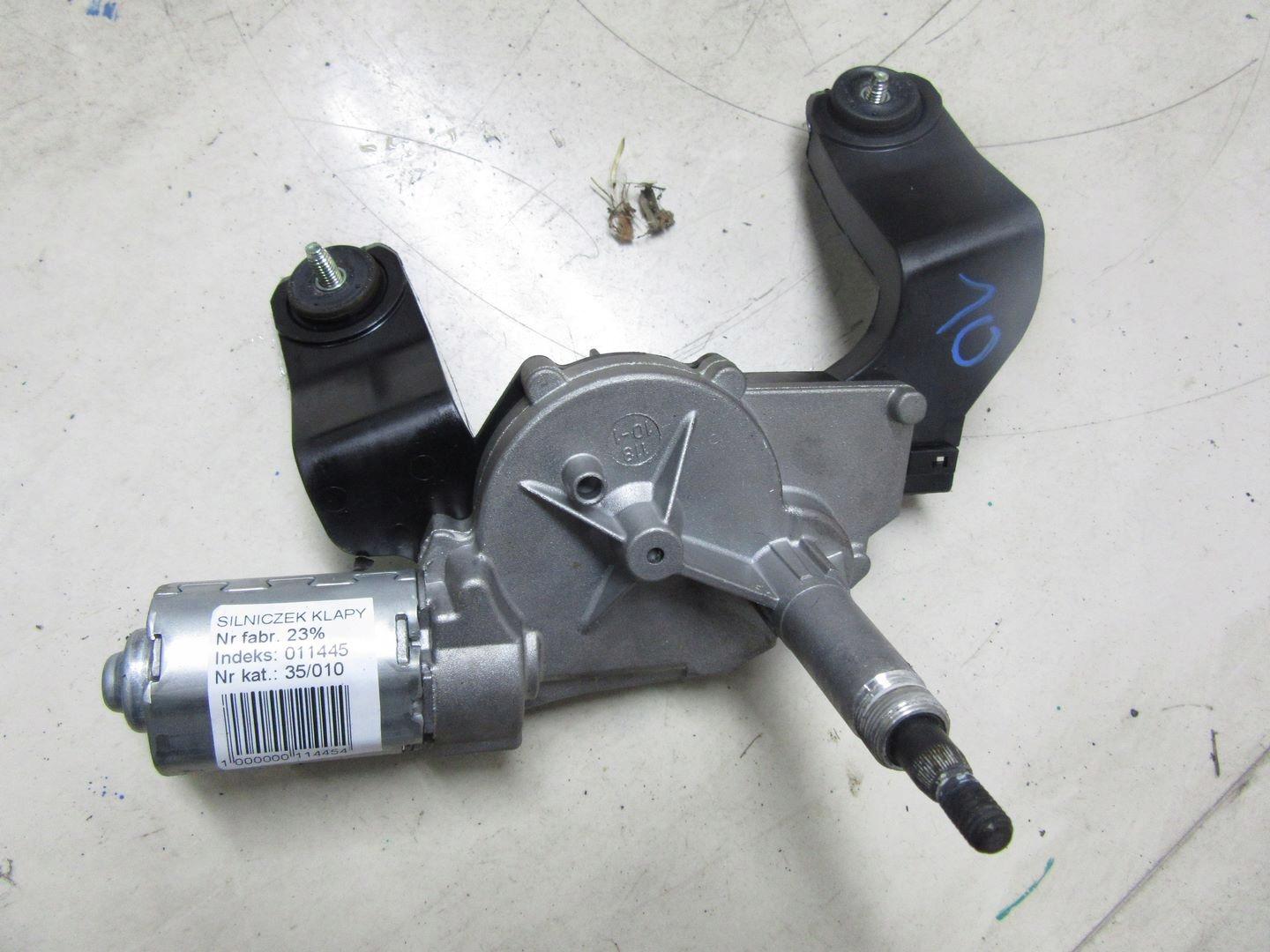 ДВИГАТЕЛЬ БАГАЖНИКА HYUNDAI IX35 98700-1H300