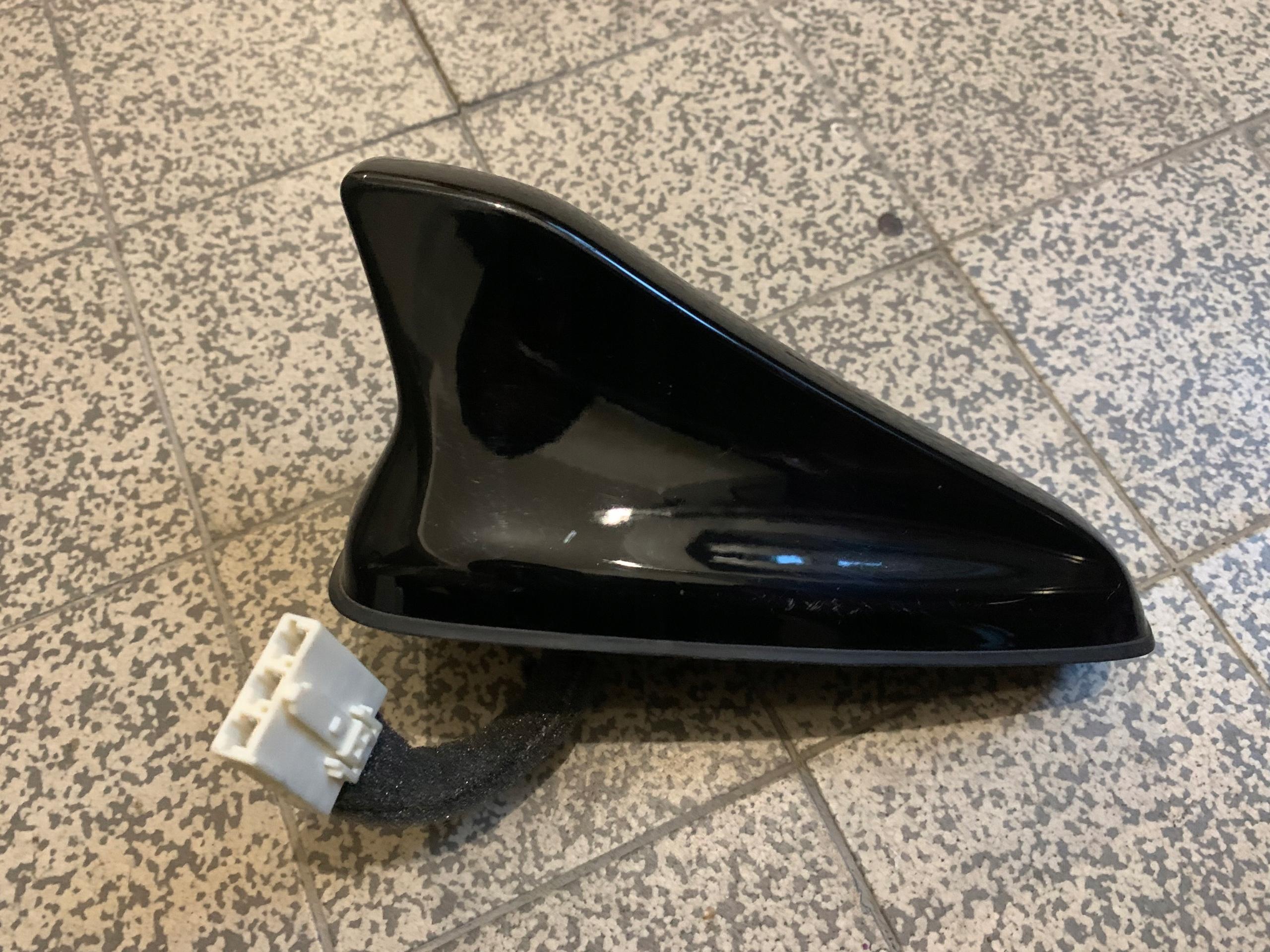 HYUNDAI Kona антена на дах 96210-J9510