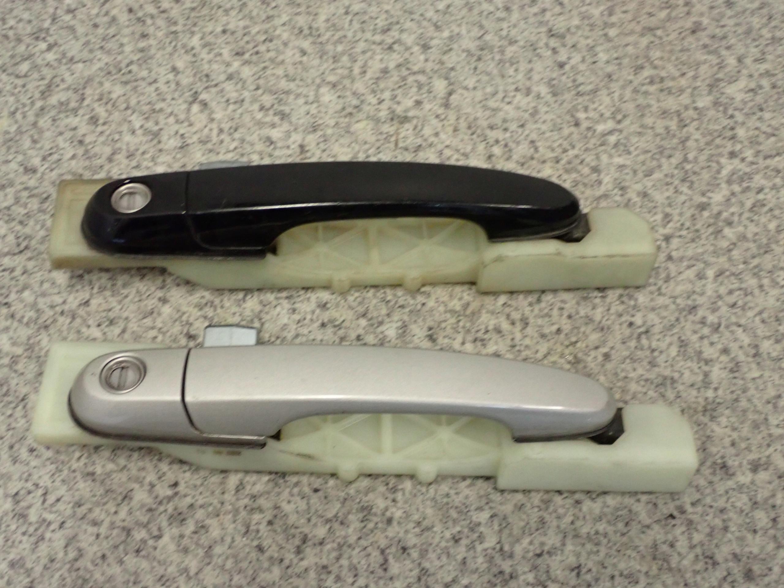 HYUNDAI TUCSON 04-09 ПЕРЕДНЯЯ ПРАВАЯ ДВЕРНАЯ РУЧКА