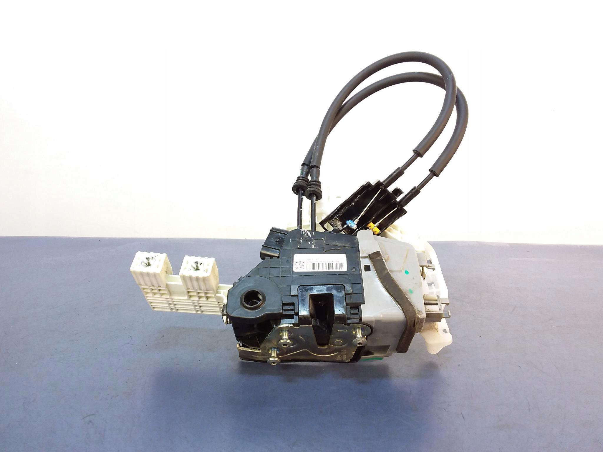 81320-D7500 - HYUNDAI TUCSON II ДВЕРНОЙ ЗАМОК ПЕРЕДНИЙ ПРАВЫЙ 5 PIN