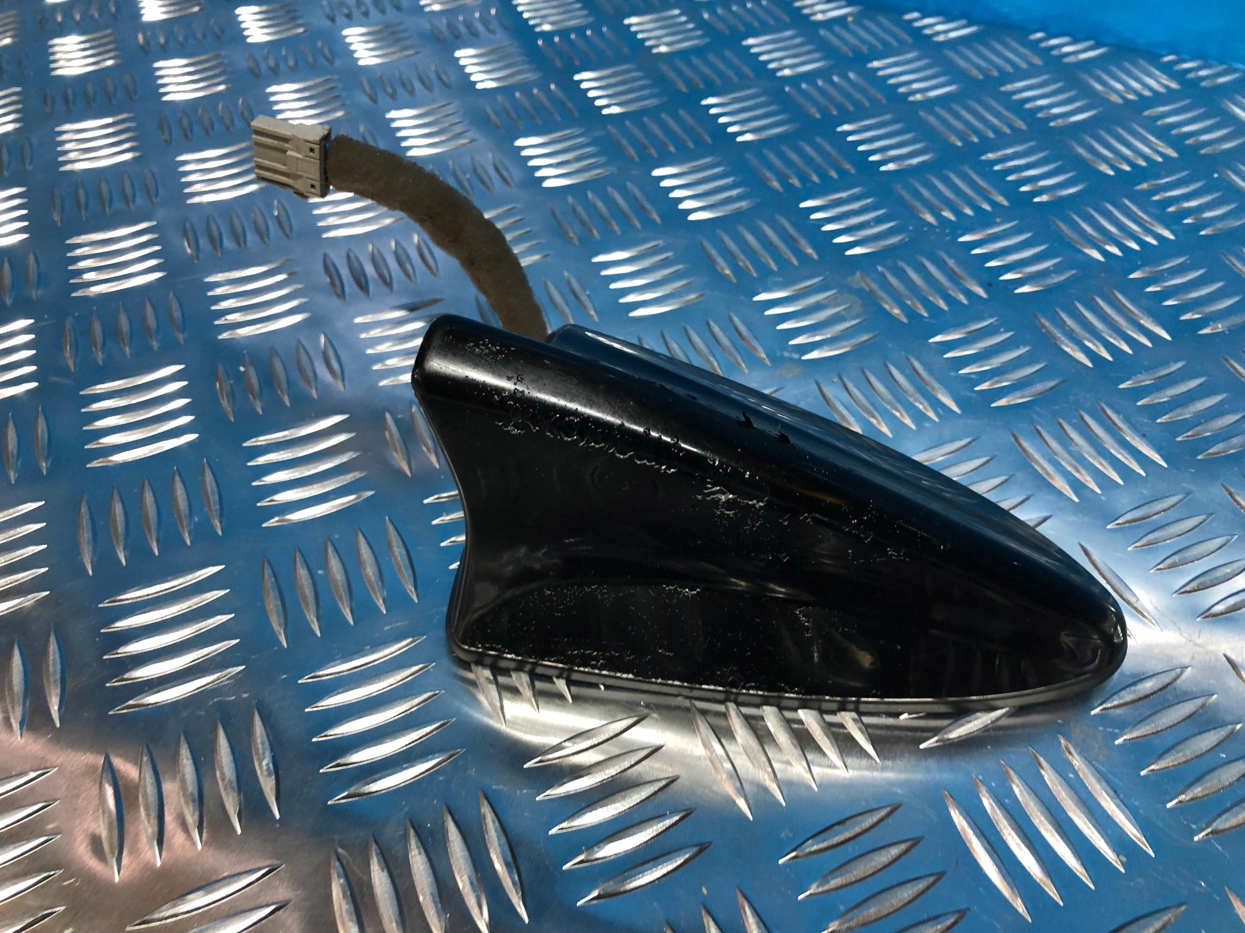 HYUNDAI TUCSON III АКУЛИЙ ПЛАВНИК АНТЕННА