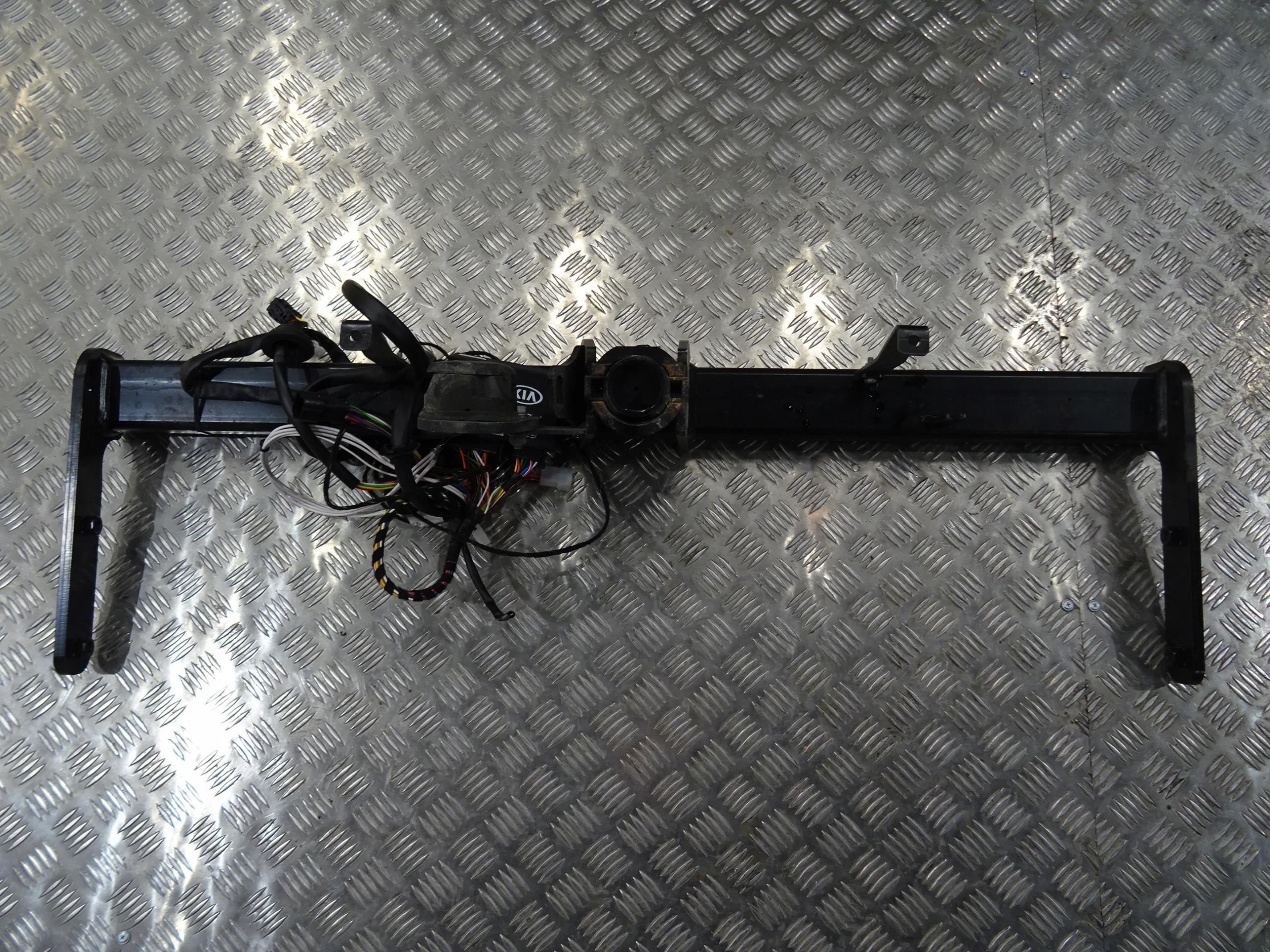 HYUNDAI TUCSON III БУКСИРОВОЧНЫЙ КРЮК ЛУЧ МОДУЛЬ