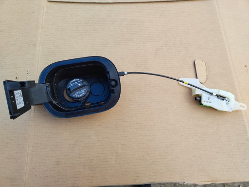 HYUNDAI TUCSON III LIFT КРЫШКА ТОПЛИВНОГО БАКА