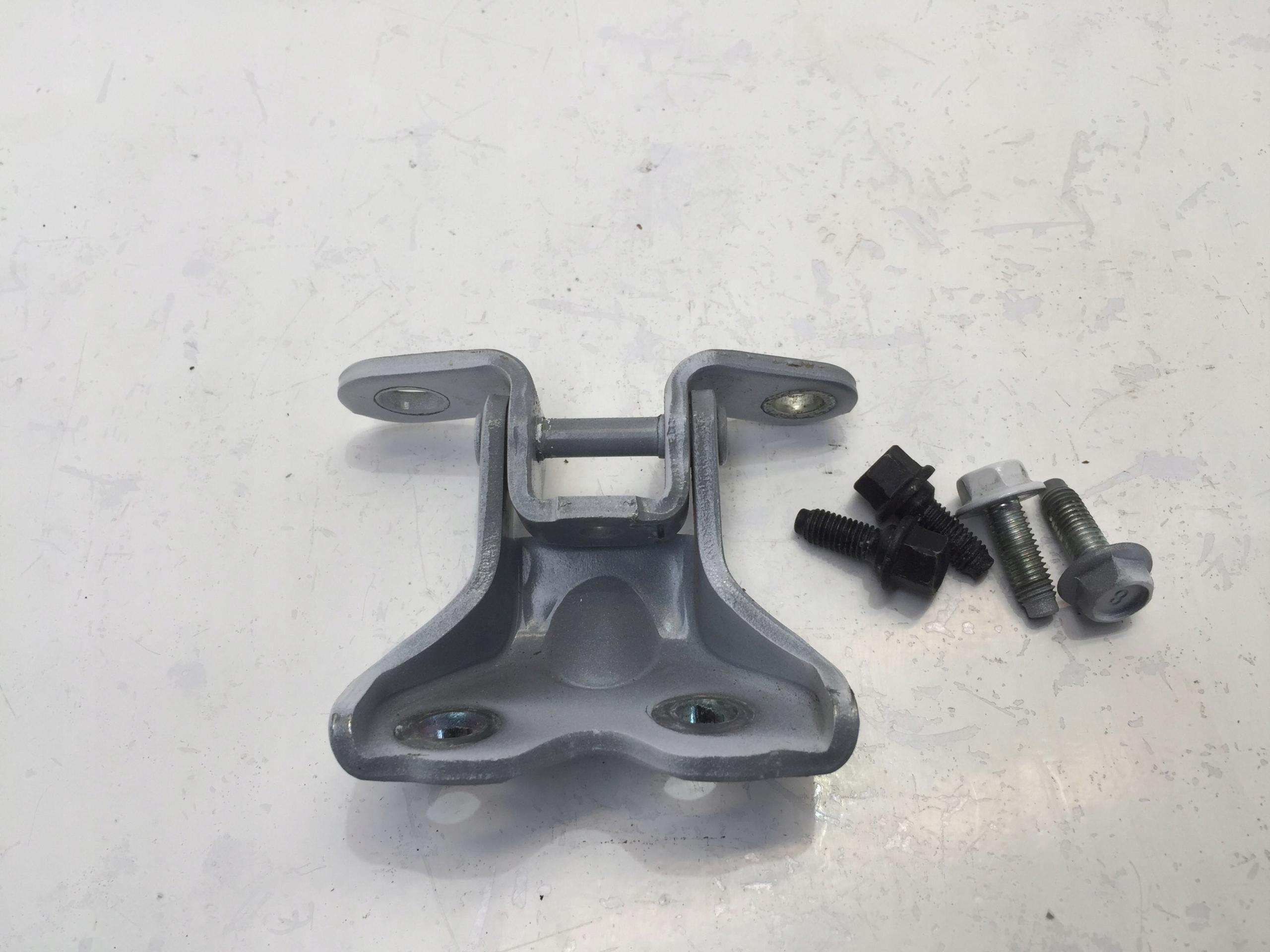 1234 - HYUNDAI TUCSON IV 4 ДВЕРНАЯ ПЕТЛЯ ЛЕВАЯ ПЕРЕДНЯЯ НИЖНЯЯ