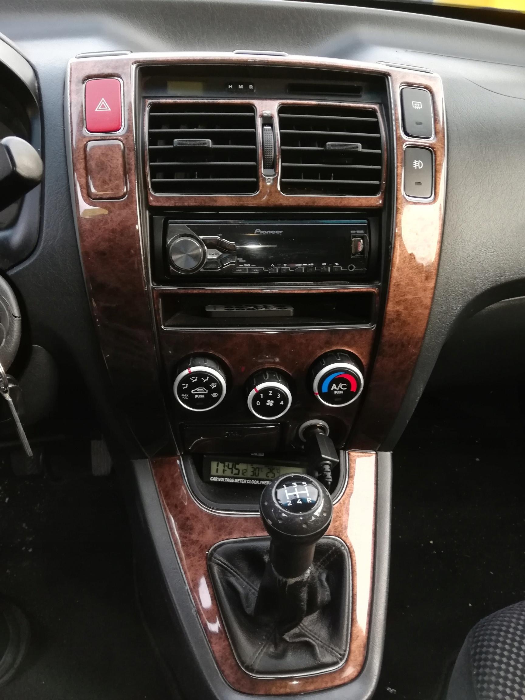 HYUNDAI TUCSON ОБЛИЦЮВАННЯ ПАНЕЛІ ОБЛИЦЮВАННЯ 3D НАКЛЕЙКИ