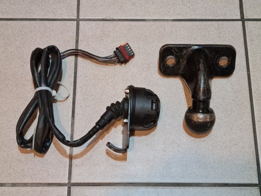 Гак 2500 кг + 7-контактний джгут AUTOHAK G66