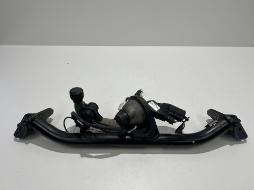 Мерседес CLA A118 Фаркоп