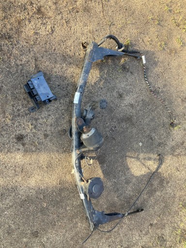 Модуль фаркопа в сборе Audi Q3 8U Electric 8U0803880B ORG EUR