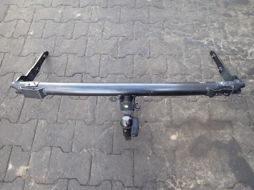 Фаркоп VW T-ROC 2GM803880C 18р