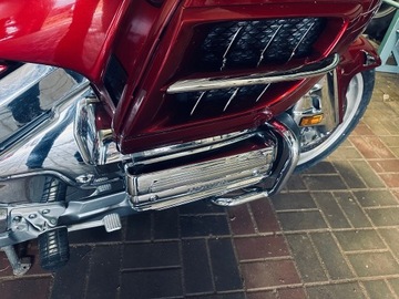 Крышка двигателя Honda Goldwing 1800 клапанная крышка