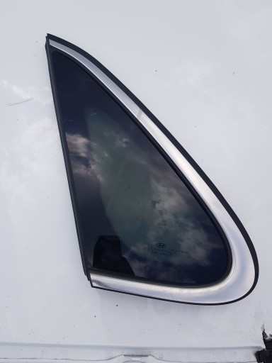 Hyunda i30 III 21R кузовное стекло задний Lift HB