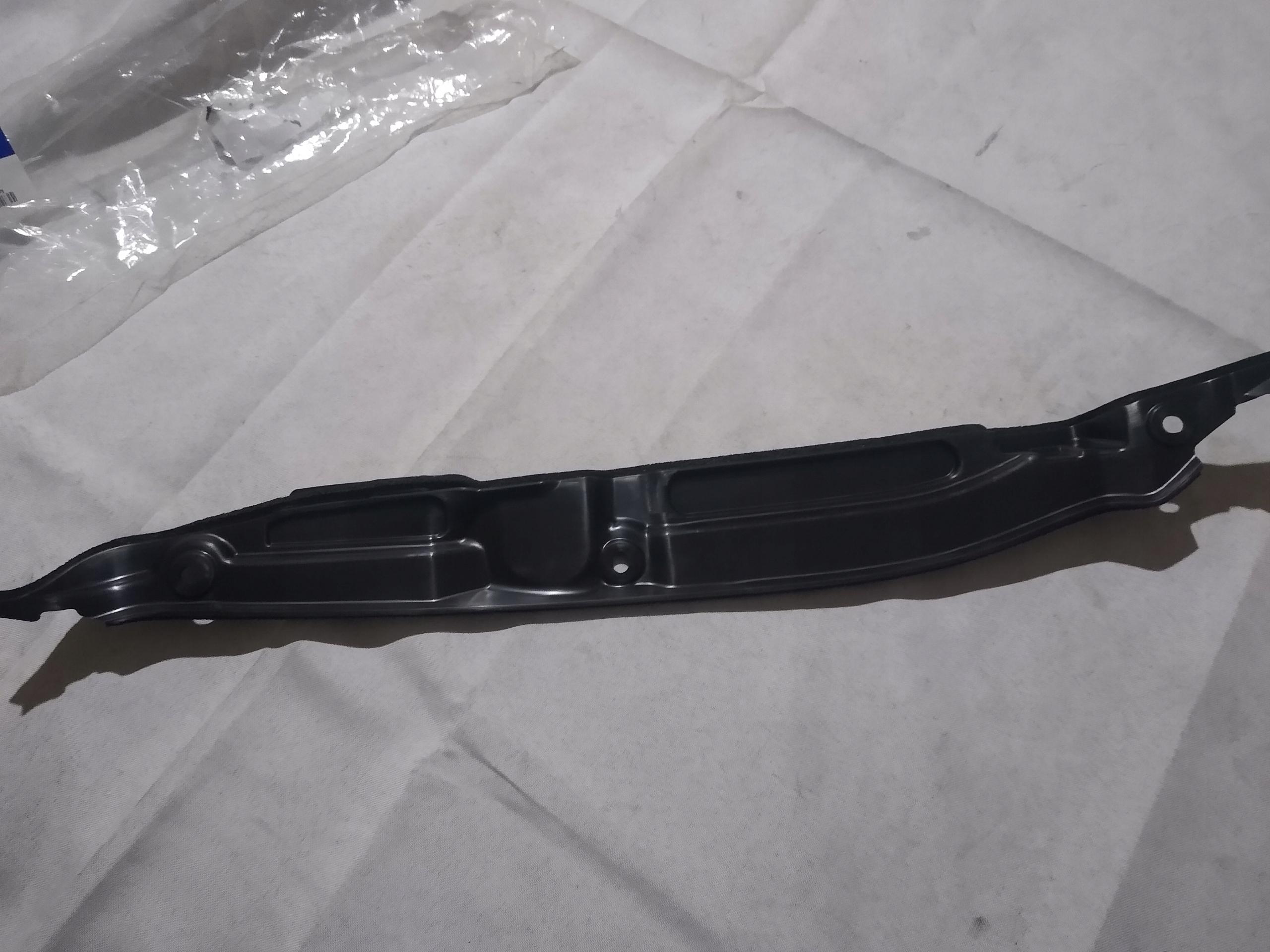 84142-C8000 - Hyundai I20 звукоизоляция правого крыла 84142c8000