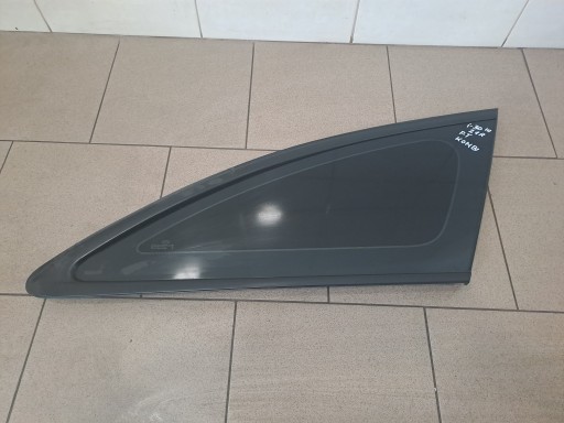 3 22r - Hyundai i30 III кузовное стекло правый задний универсал