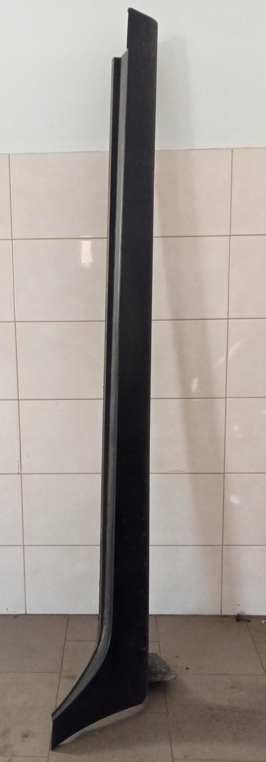 Hyundai ix35 10-15 педаль порога права