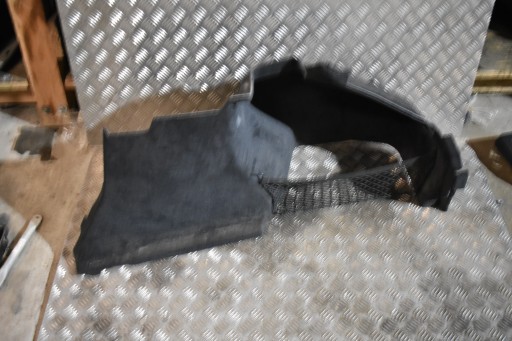 971868224 971868224A - ІДЕАЛЬНИЙ БЕКОН ОЗДОБЛЕННЯ ЗАДНІЙ ПРАВИЙ БАГАЖНИК PORSCHE PANAMERA 971 1