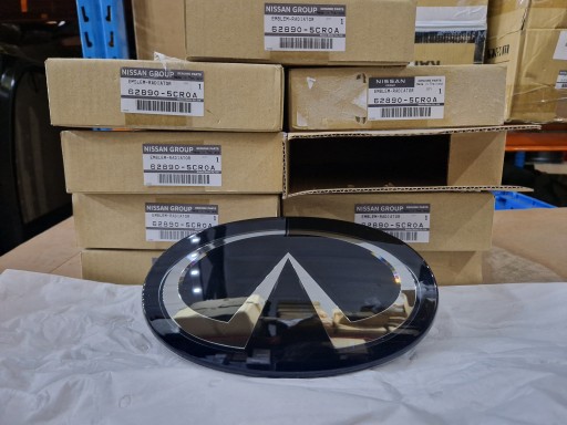 628905CR0A - Решітка з логотипом INFINITI Q60 2019 - 2025