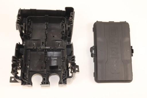 39077866 84118694 - Корпус блока предохранителей insignia b 2.0 d