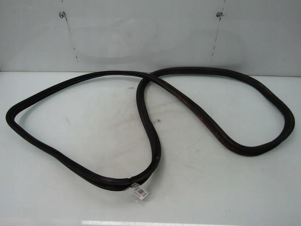 LCR154 - IS III 300H 14R ПРОКЛАДКА ЗАДНІХ ДВЕРЕЙ БАГАЖНИКА