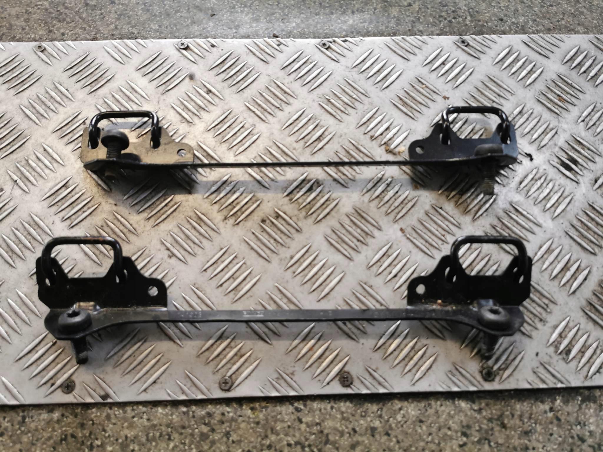 BM51-A6C1B28-AE - ISOFIX ДИВАН FORD FOCUS MK3 10-18