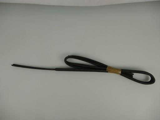 Isuzu GRAFTER N35 уплотнение левой двери