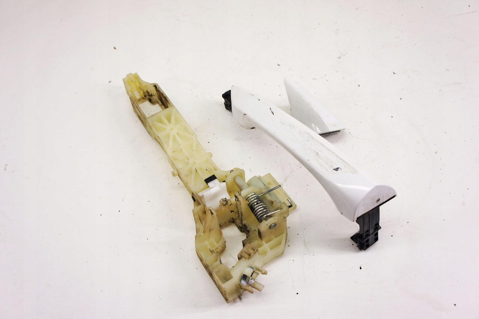 IV332 Hyundai Ioniq ручка двери левая задняя