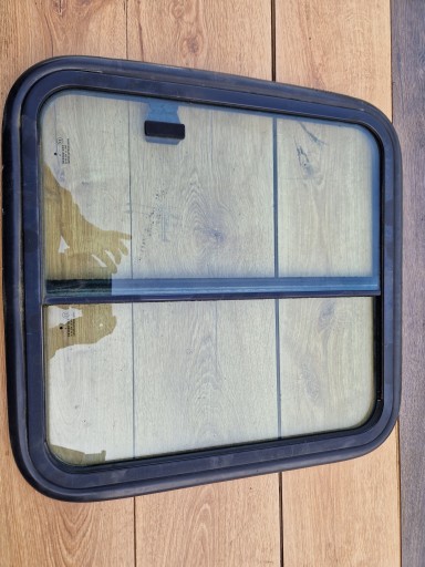 IVECO DAILY 99 - ДВОЙНОЕ СТЕКЛО КАБИНЫ DOKA СЛЕВА