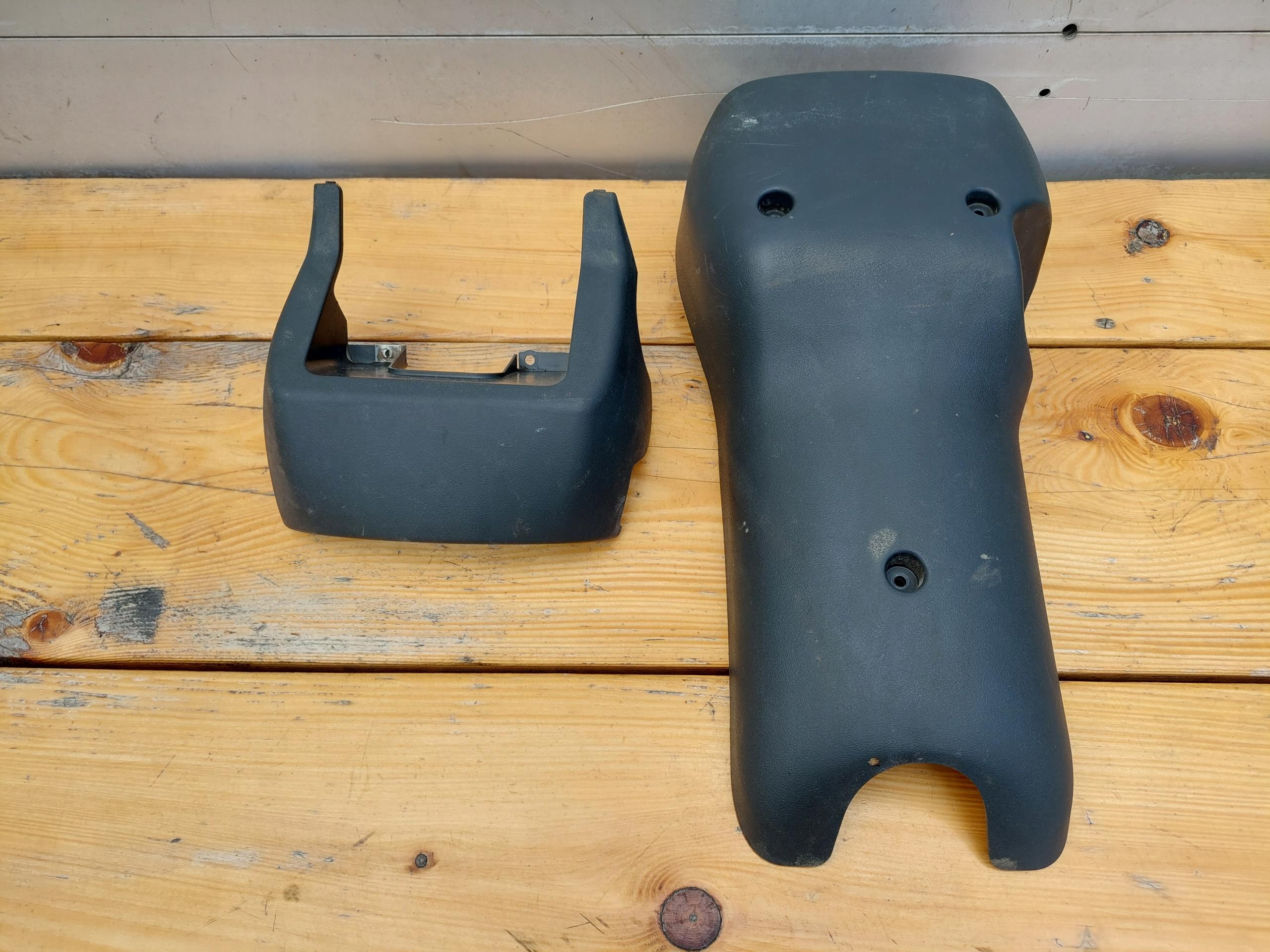 500310337 - IVECO DAILY III 99-06 КРЫШКА РУЛЕВОЙ КОЛОНКИ