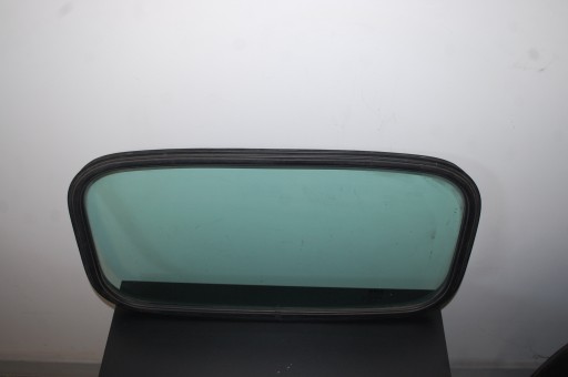 IVECO DAILY-СТЕКЛО В ПЕРЕГОРОДКЕ