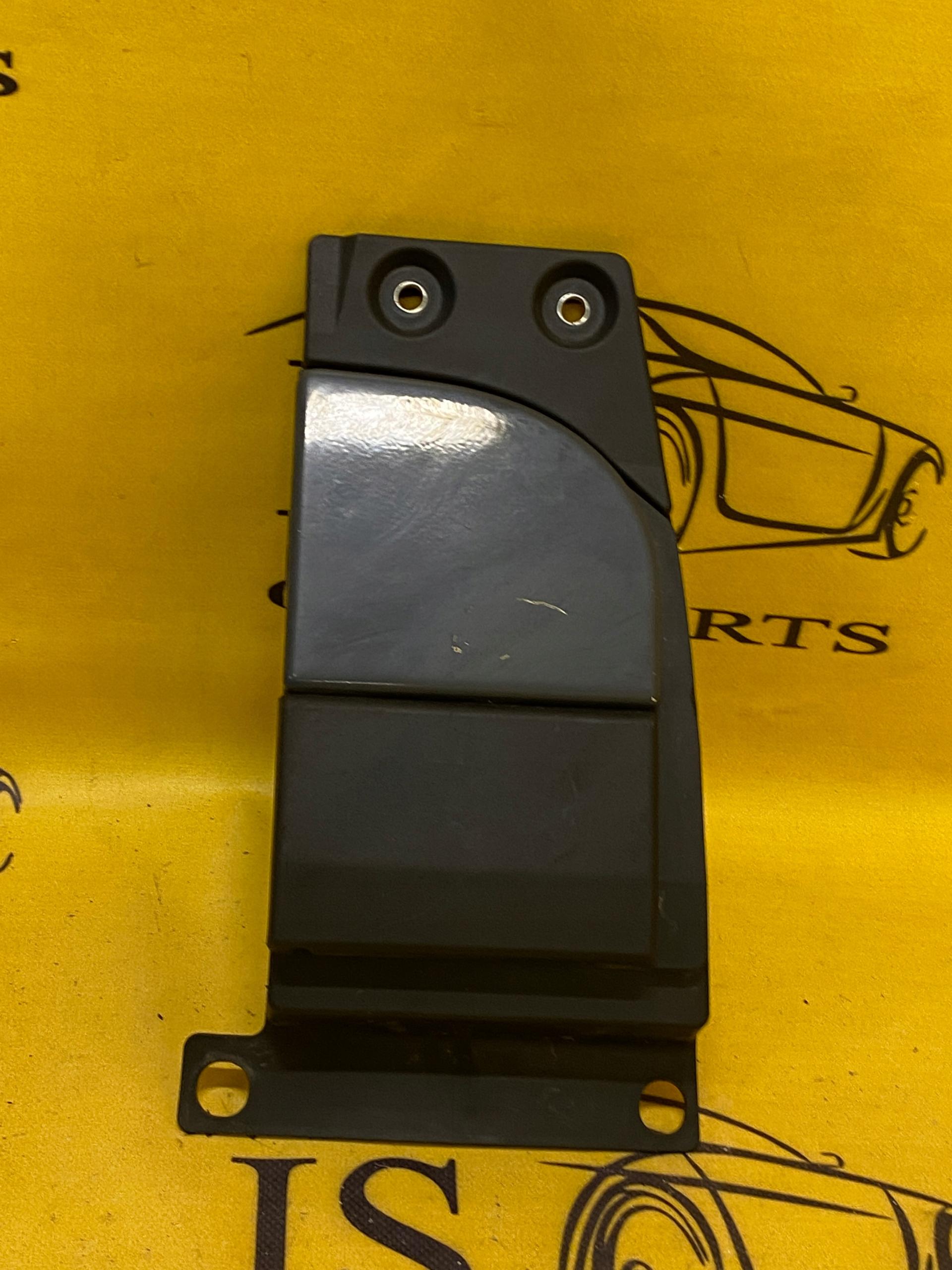 IVECO DAILY VI КРЫШКА ТОПЛИВНОГО БАКА