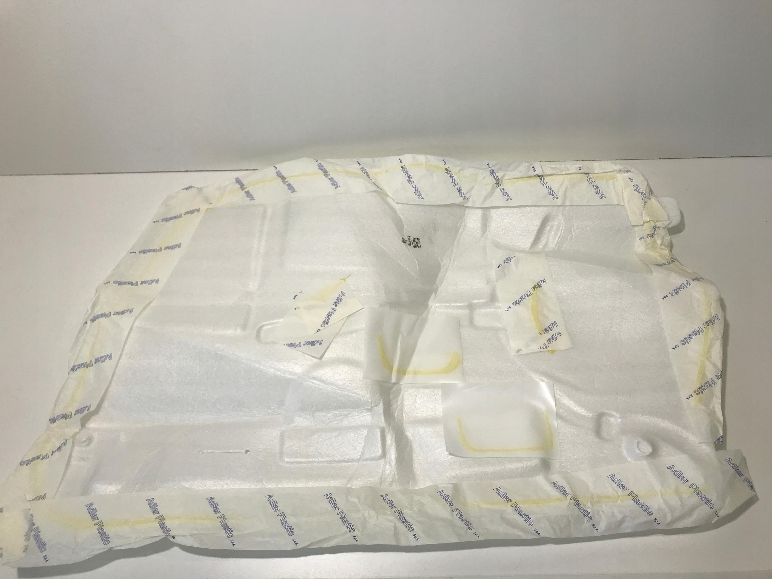 ИЗОЛЯТОР ПЕРЕДНЕЙ ЛЕВОЙ ДВЕРИ FIAT BRAVO 51779571