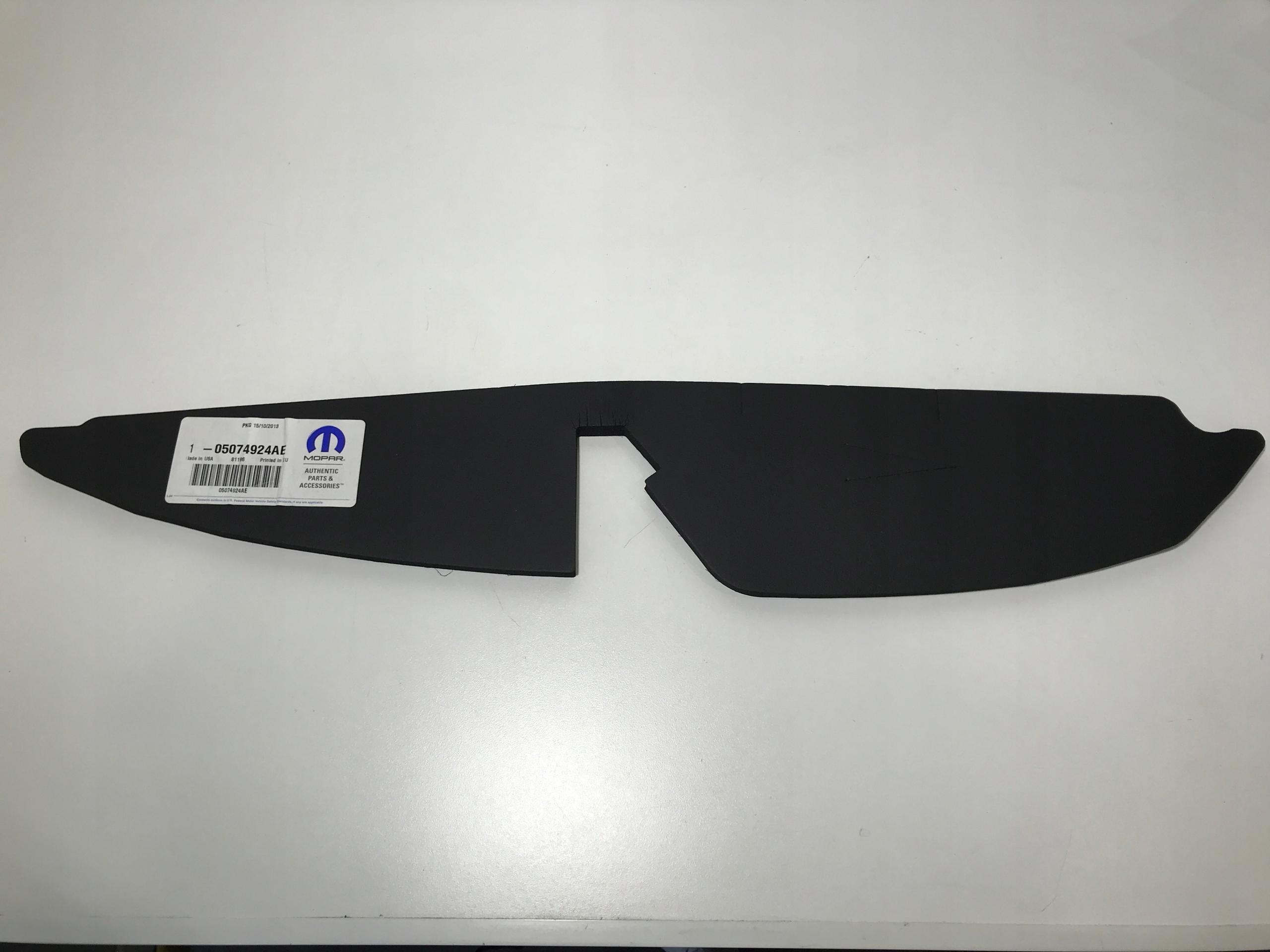 ВНУТРЕННЯЯ ИЗОЛЯЦИЯ СТОЙКИ КРЫЛА JEEP 5074924AA