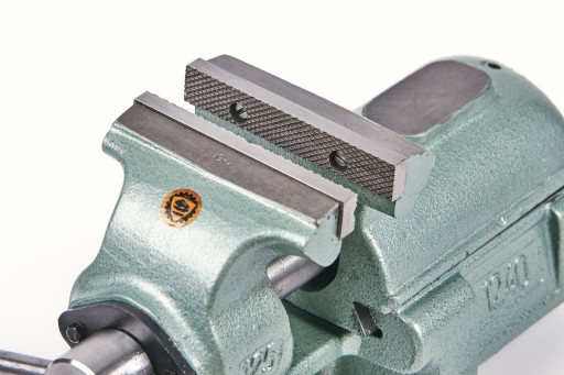 Посилені слюсарні лещата 1240-200 BISON BIAL