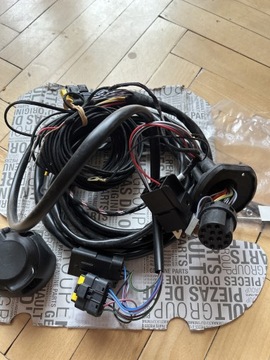 Установка гачка Master 3 movano 13pin для версії L4H2