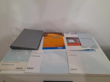 Инструкция в оригинальном чехле Seat Cordoba.