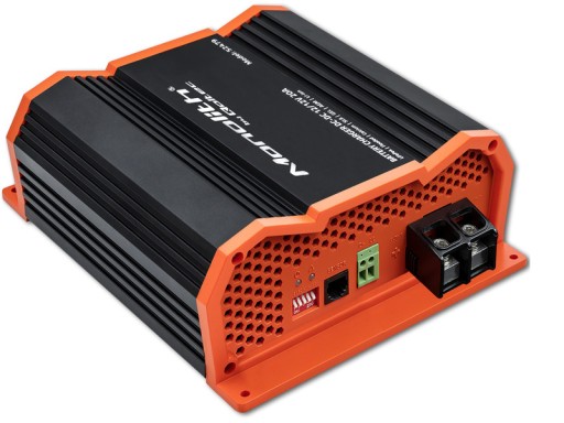 Інтелектуальний зарядний пристрій QOLTEC Monolith для LIFEPO4 AGM FLD SLA GEL 20A 12V