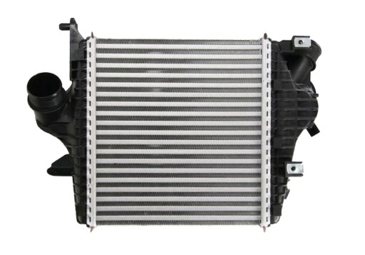 3T5046345 - Интеркулер AUDI Q7 4M 2015-19 VOLKSWAGEN TOUAREG 18- 3.0 TDI 4M0145803P