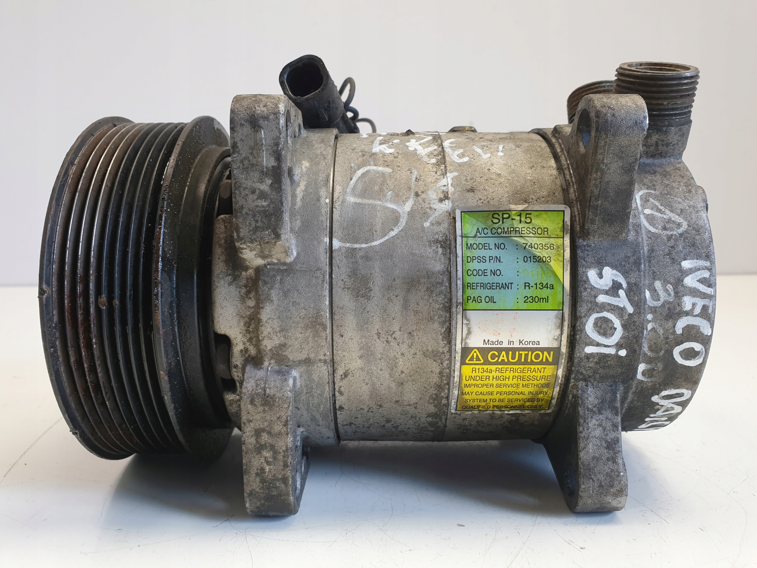 Iveco Daily 3.0 D компрессор кондиционера 740356