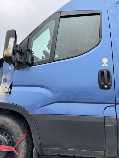 Iveco daily 35s15 14-21r дверні передні l / p