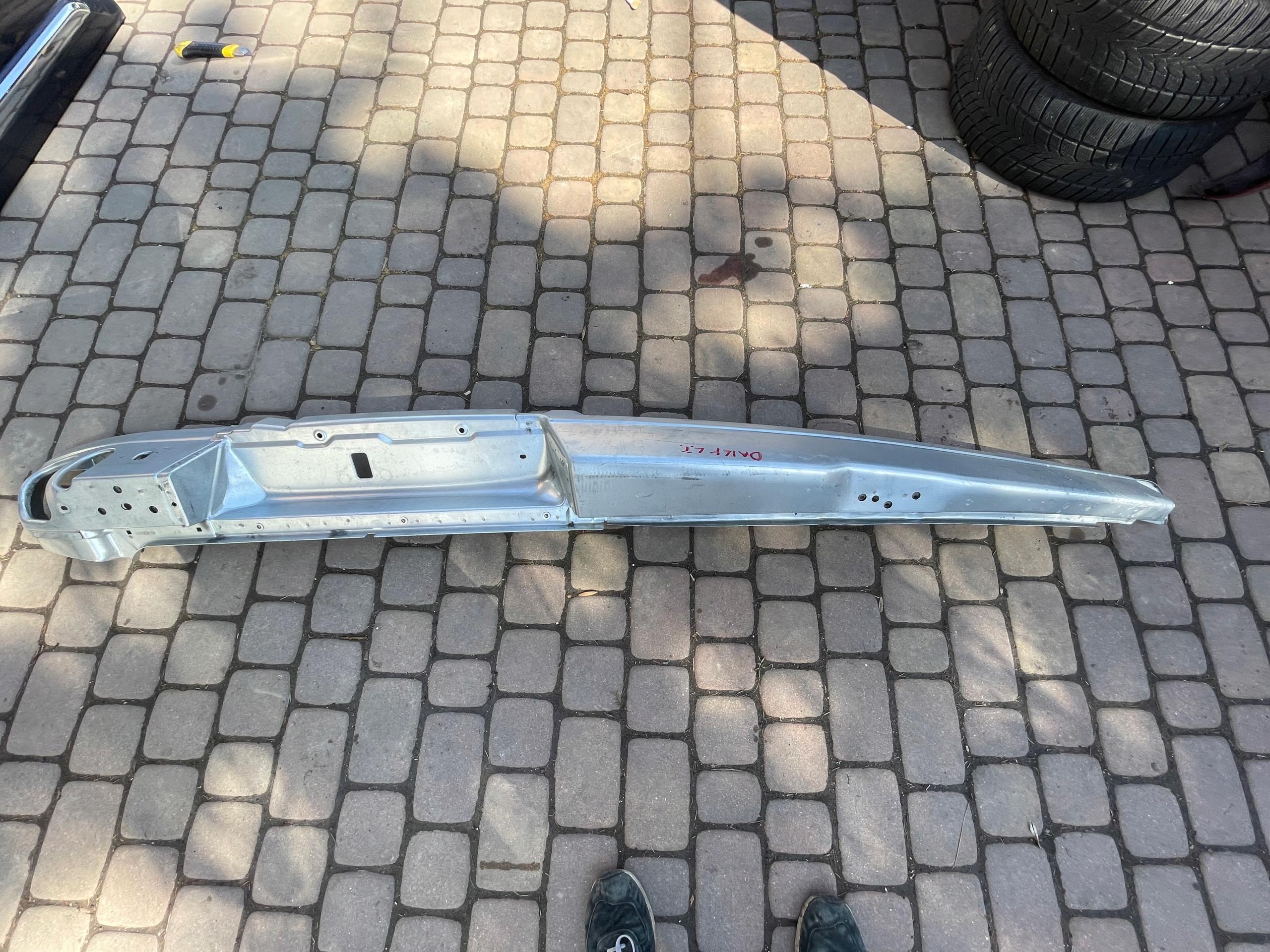 Iveco Daily VI 6 14 четверть боковая левая задняя обшивка