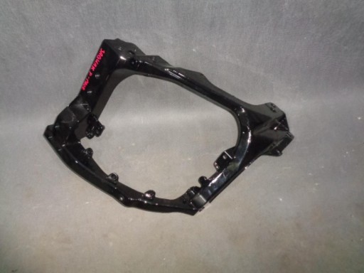 L8B2-13N079-AC - JAGUAR F-PACE DEFENDER 20- КРОНШТЕЙН СТЕКЛА ЛЕВЫЙ