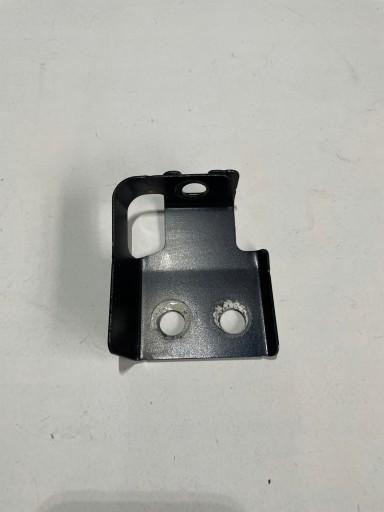 HK8316151AB HK83-16151-AB - Jaguar F-PACE x761 кронштейн кріплення крила