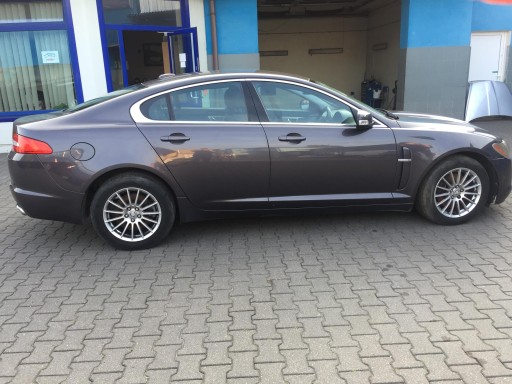 JAGUAR XF 07- ПРАВА ДВЕРІ ПЕРЕД