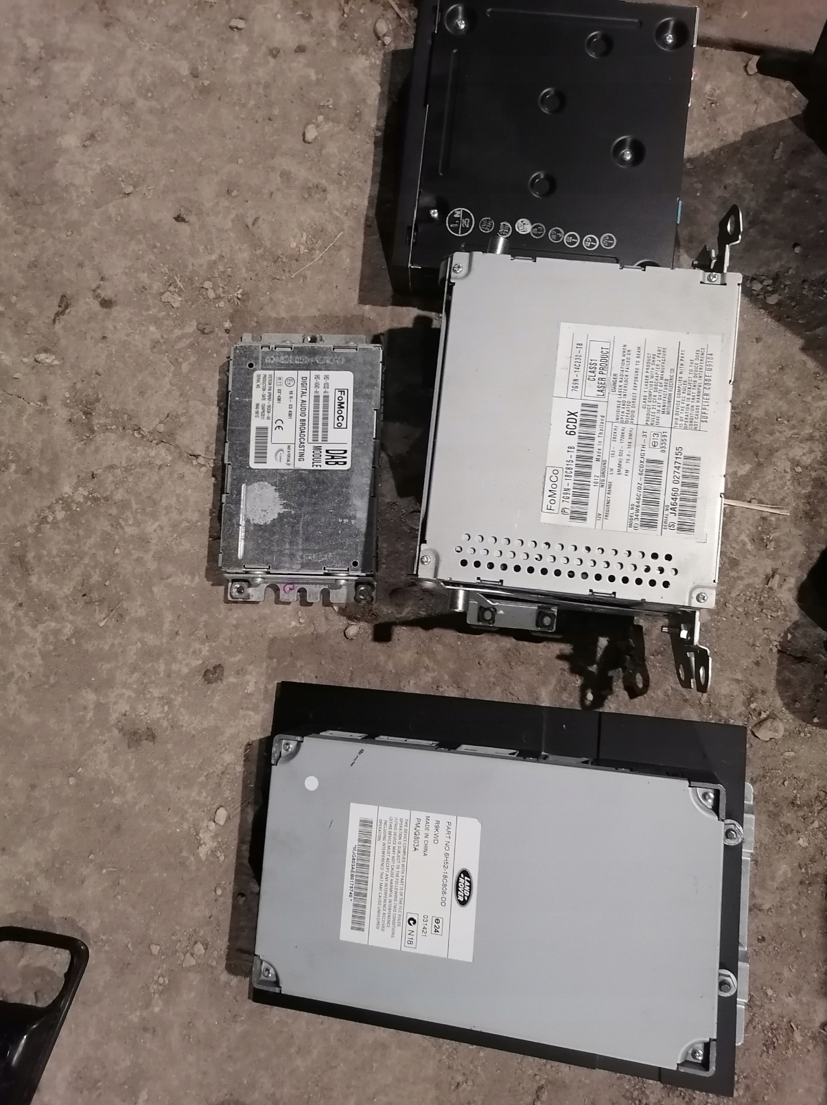 6H52-18C808-DD - JAGUAR XF І / ПІДСИЛЮВАЧ + DAB + CD-ПЛЕЄР